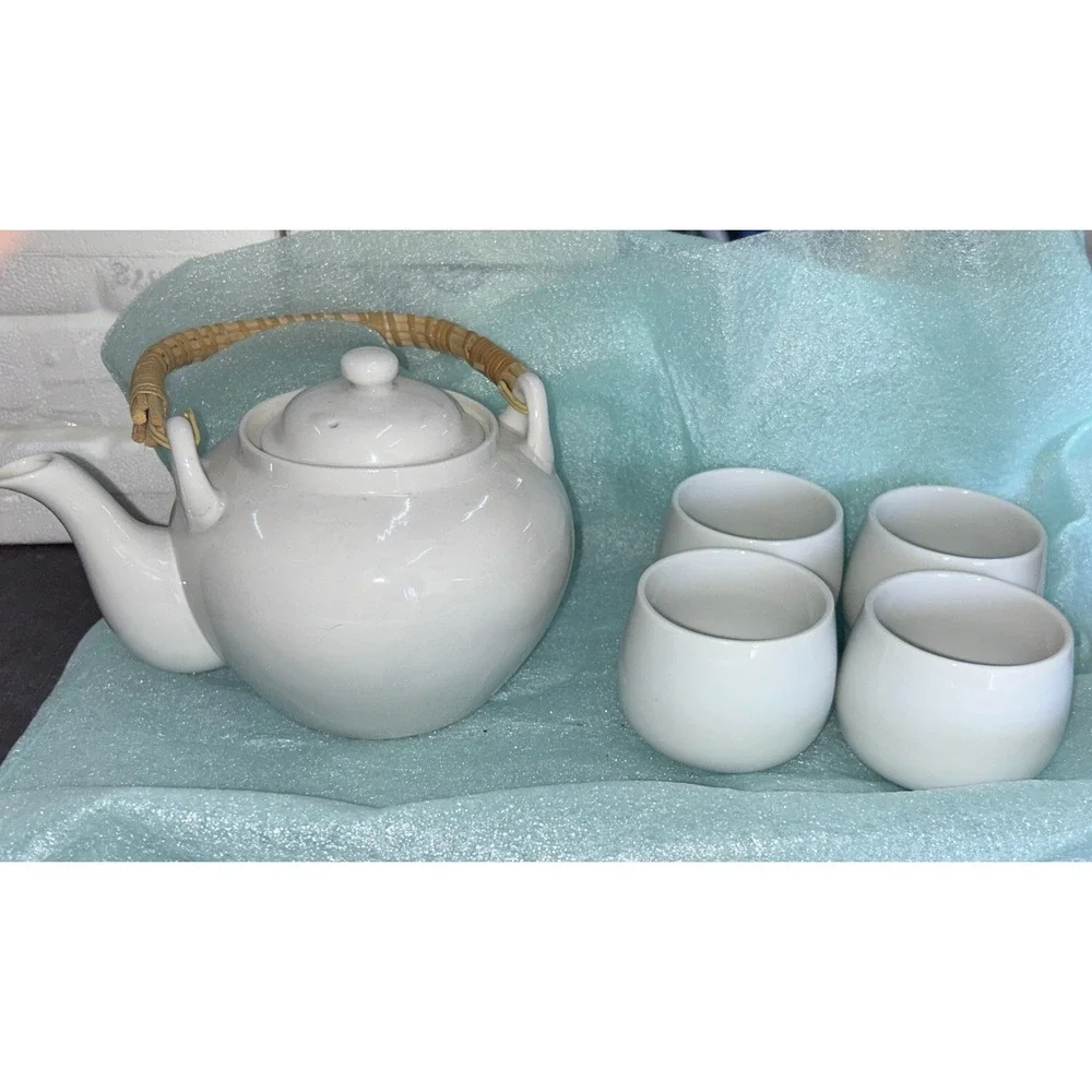 Vintage Japan White Tea‎ Pot Rattan Handle With 4 Tea Cups